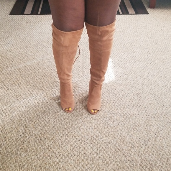 Knee high boots - Picture 3 of 5